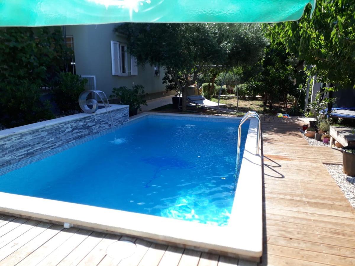 Relax Apartment Пула Екстериор снимка