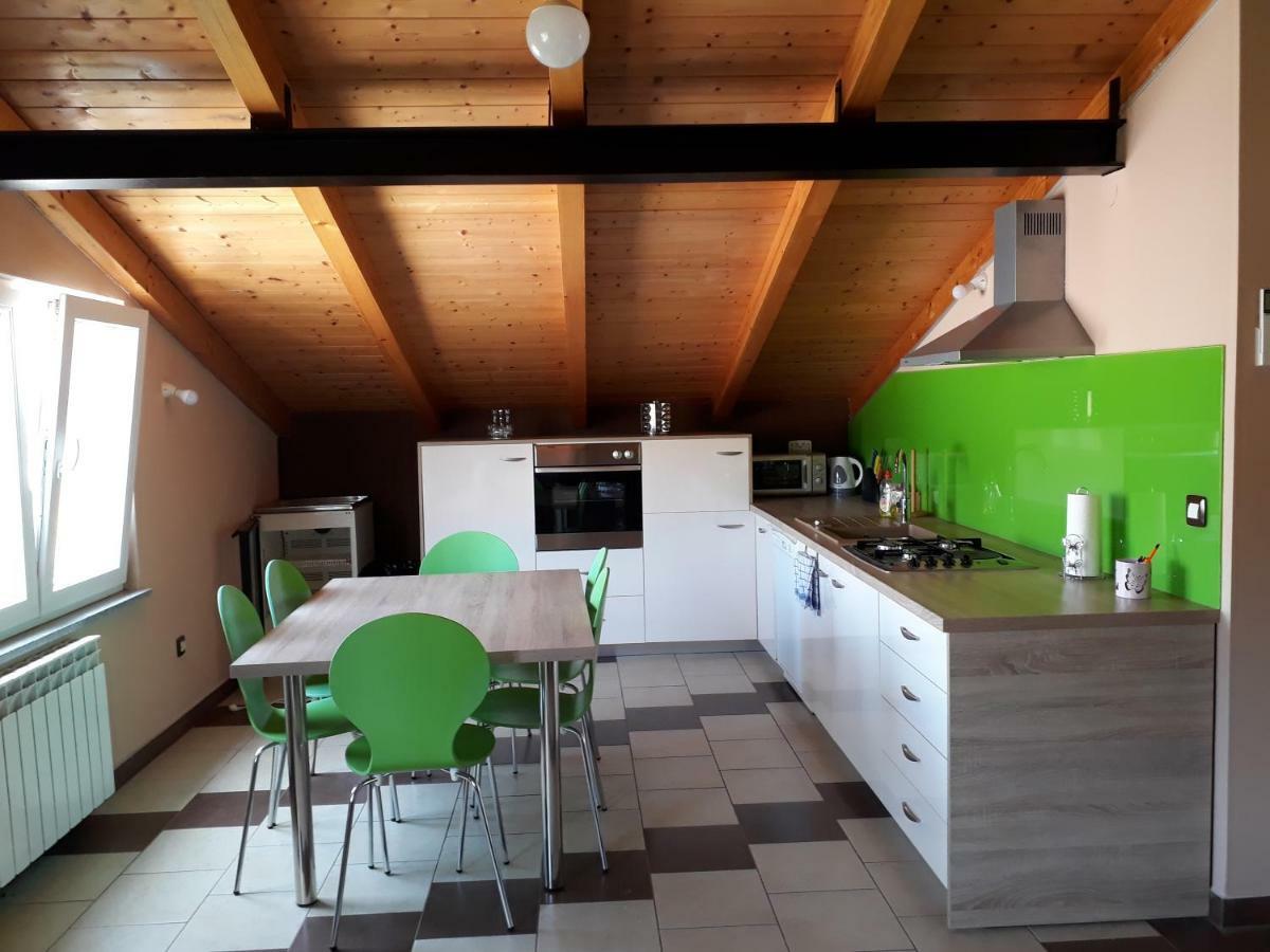 Relax Apartment Пула Екстериор снимка